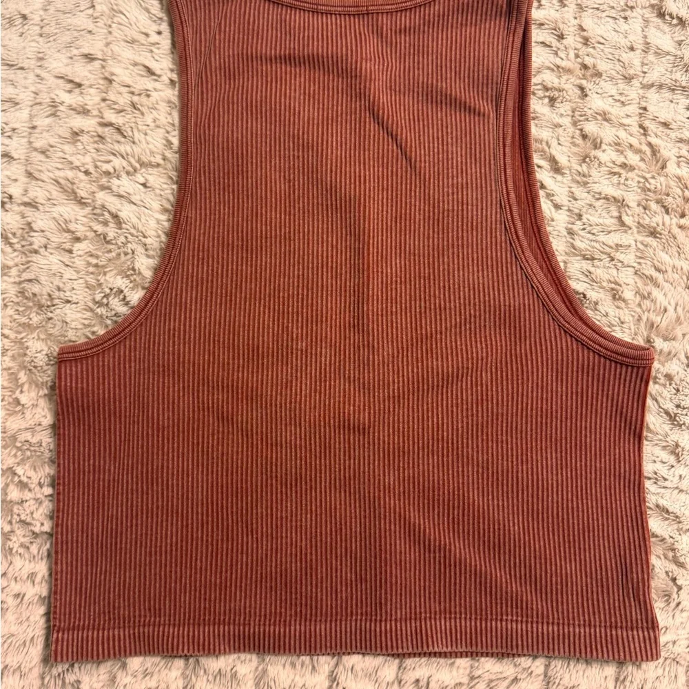 Rust Ribbed Tank Top - Picture 4 of 5